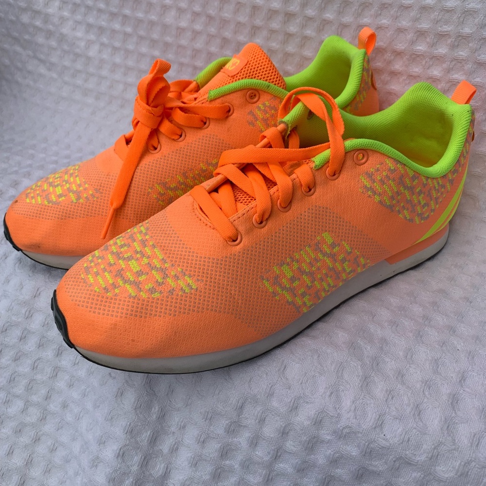 ADIDAS Neo Dash Women 8 1/2